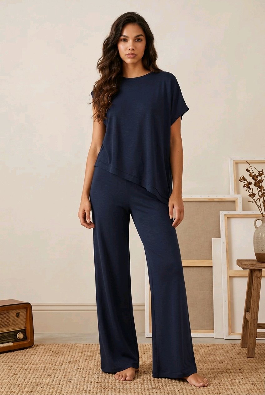 Asymmetric lounge set